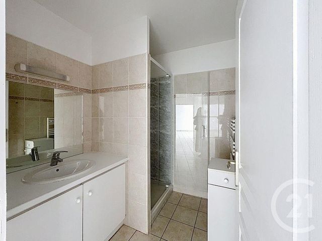 Appartement F3 à louer - 3 pièces - 65.0 m2 - CHATEAUBRIANT - 44 - PAYS-DE-LOIRE - Century 21 Iméo