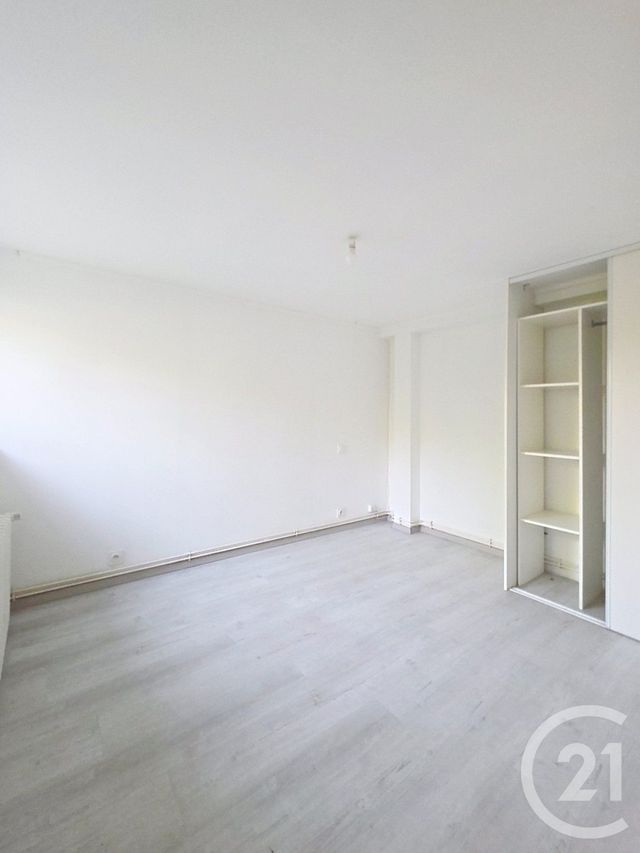 maison à vendre - 8 pièces - 140.0 m2 - CHATEAUBRIANT - 44 - PAYS-DE-LOIRE - Century 21 Iméo
