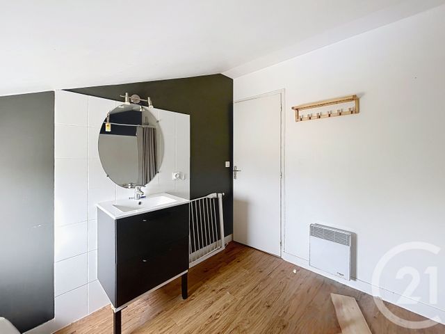 maison à louer - 3 pièces - 58.0 m2 - LES TOUCHES - 44 - PAYS-DE-LOIRE - Century 21 Iméo