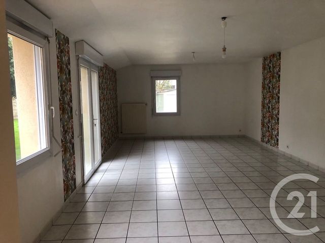 maison à louer - 4 pièces - 92.0 m2 - CHATEAUBRIANT - 44 - PAYS-DE-LOIRE - Century 21 Iméo