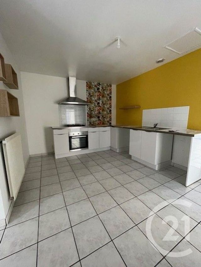 maison à louer - 4 pièces - 92.0 m2 - CHATEAUBRIANT - 44 - PAYS-DE-LOIRE - Century 21 Iméo