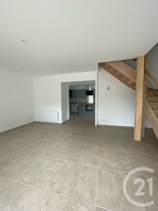 maison à louer - 5 pièces - 98.85 m2 - CHATEAUBRIANT - 44 - PAYS-DE-LOIRE - Century 21 Iméo