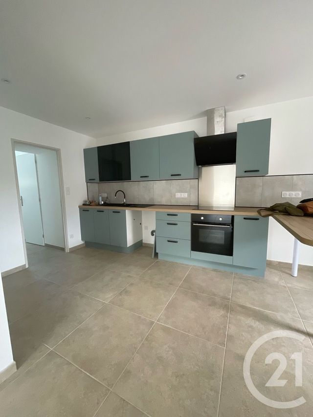 maison à louer - 5 pièces - 98.85 m2 - CHATEAUBRIANT - 44 - PAYS-DE-LOIRE - Century 21 Iméo