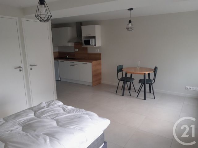 Appartement Studio à louer - 1 pièce - 30.0 m2 - MARTIGNE FERCHAUD - 35 - BRETAGNE - Century 21 Iméo