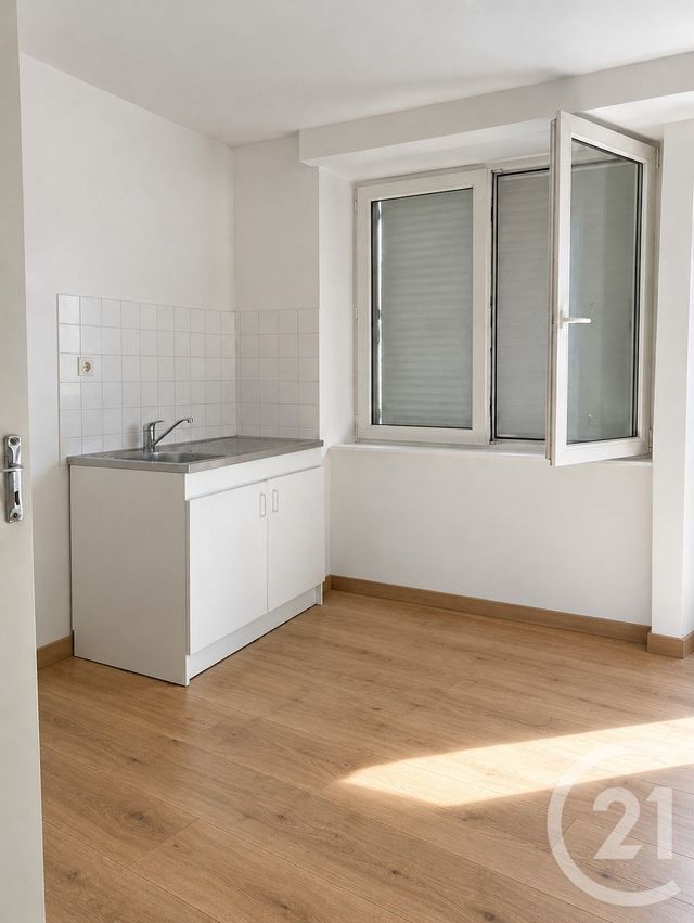 Appartement Studio à louer - 1 pièce - 20.0 m2 - CHATEAUBRIANT - 44 - PAYS-DE-LOIRE - Century 21 Iméo
