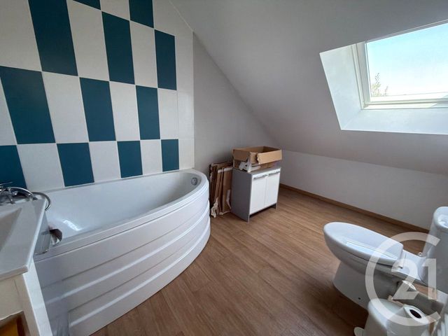 maison à louer - 4 pièces - 85.25 m2 - CHATEAUBRIANT - 44 - PAYS-DE-LOIRE - Century 21 Iméo
