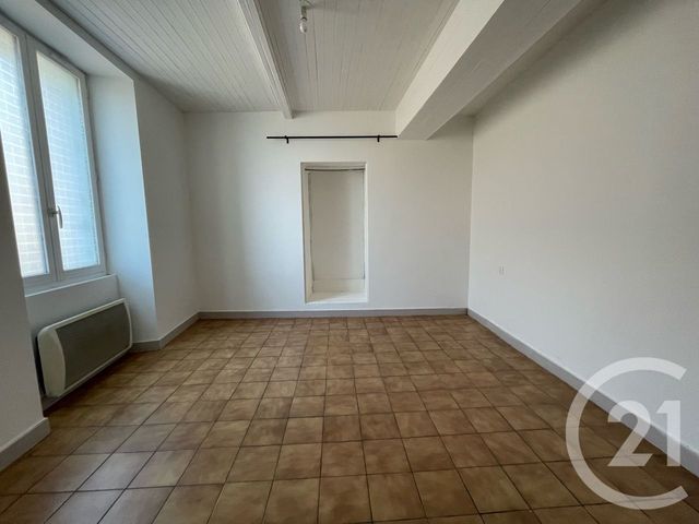 Appartement T2 à louer - 2 pièces - 35.0 m2 - OMBREE D ANJOU - 49 - PAYS-DE-LOIRE - Century 21 Iméo