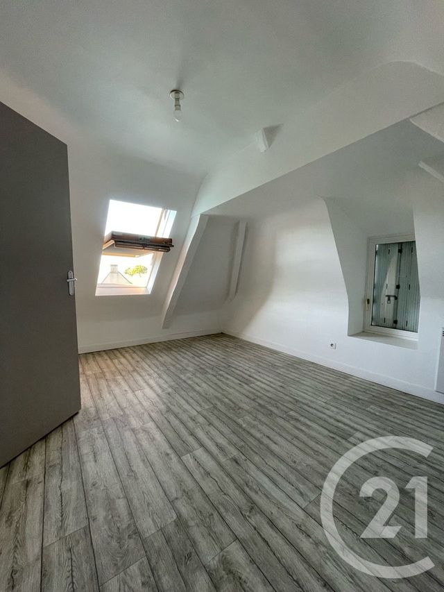 Appartement T3 à louer - 4 pièces - 65.0 m2 - OMBREE D ANJOU - 49 - PAYS-DE-LOIRE - Century 21 Iméo