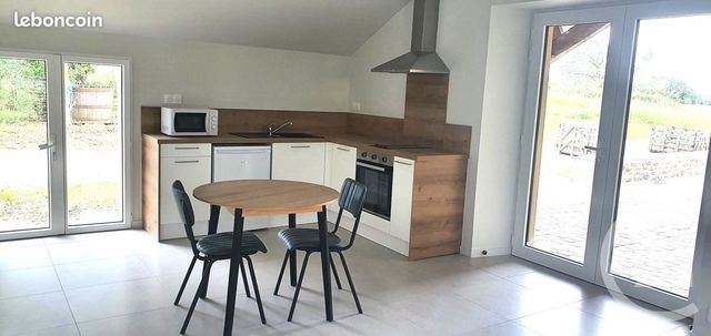 Appartement Studio à louer - 1 pièce - 38.07 m2 - MARTIGNE FERCHAUD - 35 - BRETAGNE - Century 21 Iméo