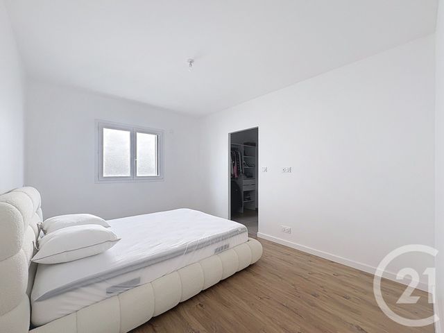 Afficher la photo en grand maison à vendre - 5 pièces - 141.28 m2 - CHATEAUBRIANT - 44 - PAYS-DE-LOIRE - Century 21 Iméo