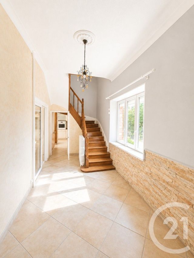 maison à vendre - 7 pièces - 130.59 m2 - CHATEAUBRIANT - 44 - PAYS-DE-LOIRE - Century 21 Iméo