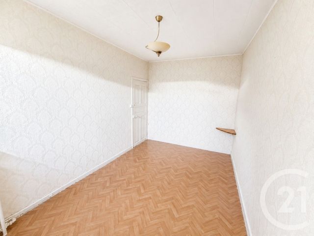 maison à vendre - 7 pièces - 130.59 m2 - CHATEAUBRIANT - 44 - PAYS-DE-LOIRE - Century 21 Iméo