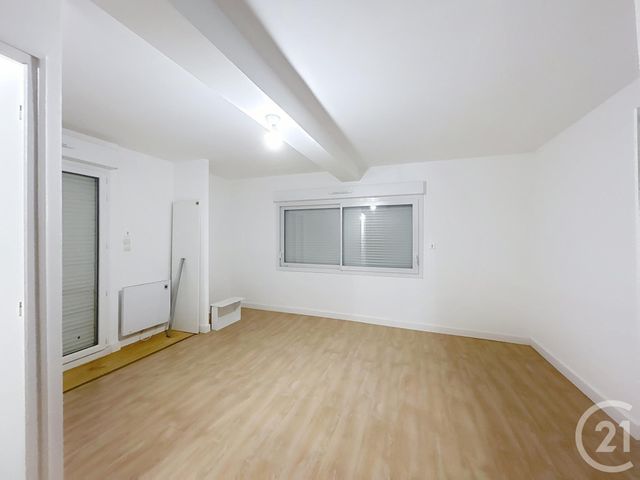 Appartement Studio à louer - 1 pièce - 36.0 m2 - CHATEAUBRIANT - 44 - PAYS-DE-LOIRE - Century 21 Iméo
