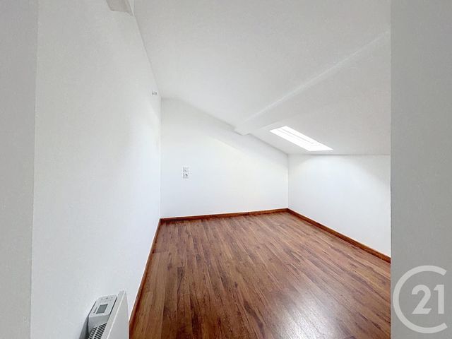 Appartement à louer - 3 pièces - 33.85 m2 - CHATEAUBRIANT - 44 - PAYS-DE-LOIRE - Century 21 Iméo