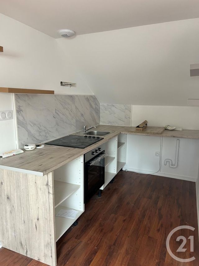 Appartement à louer - 3 pièces - 33.85 m2 - CHATEAUBRIANT - 44 - PAYS-DE-LOIRE - Century 21 Iméo