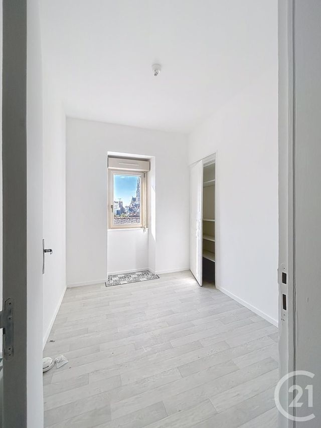 Afficher la photo en grand Appartement à louer - 3 pièces - 47.21 m2 - CHATEAUBRIANT - 44 - PAYS-DE-LOIRE - Century 21 Iméo