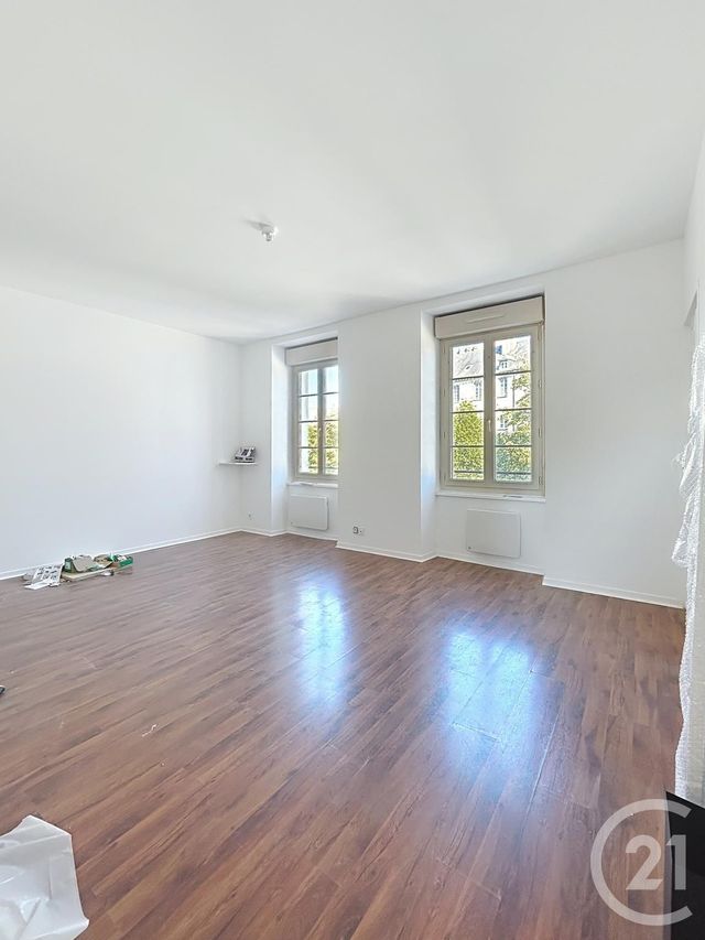 Afficher la photo en grand Appartement à louer - 3 pièces - 47.21 m2 - CHATEAUBRIANT - 44 - PAYS-DE-LOIRE - Century 21 Iméo