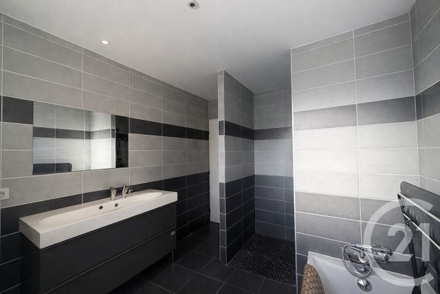 maison à vendre - 6 pièces - 162.42 m2 - CHATEAUBRIANT - 44 - PAYS-DE-LOIRE - Century 21 Iméo