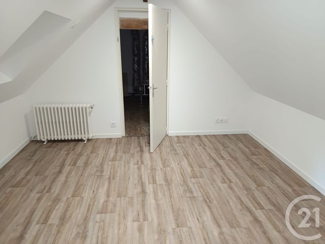 maison à louer - 3 pièces - 93.05 m2 - CHATEAUBRIANT - 44 - PAYS-DE-LOIRE - Century 21 Iméo