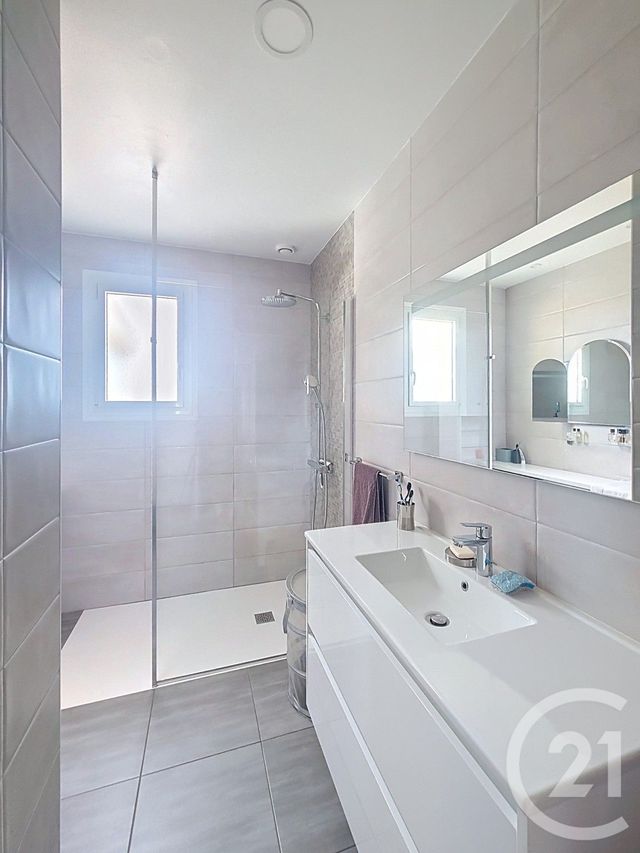 maison à vendre - 7 pièces - 134.0 m2 - VAIR SUR LOIRE - 44 - PAYS-DE-LOIRE - Century 21 Iméo