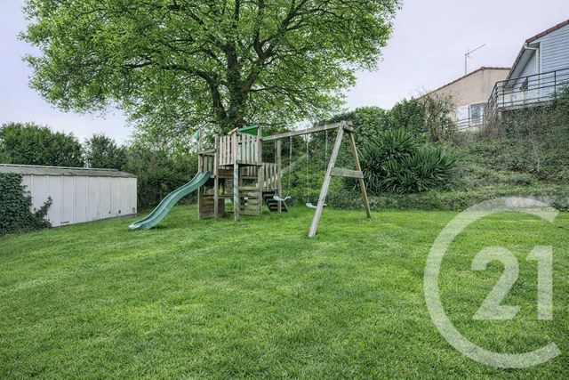 maison à vendre - 6 pièces - 138.0 m2 - MONTREVAULT SUR EVRE - 49 - PAYS-DE-LOIRE - Century 21 Iméo