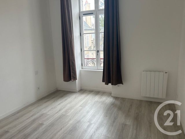 Appartement T3 à louer - 3 pièces - 61.0 m2 - OMBREE D ANJOU - 49 - PAYS-DE-LOIRE - Century 21 Iméo