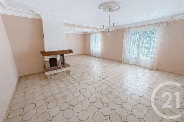 maison à vendre - 8 pièces - 200.0 m2 - CHATEAUBRIANT - 44 - PAYS-DE-LOIRE - Century 21 Iméo