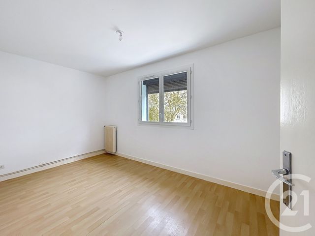 Appartement à louer - 5 pièces - 77.25 m2 - CHATEAUBRIANT - 44 - PAYS-DE-LOIRE - Century 21 Iméo