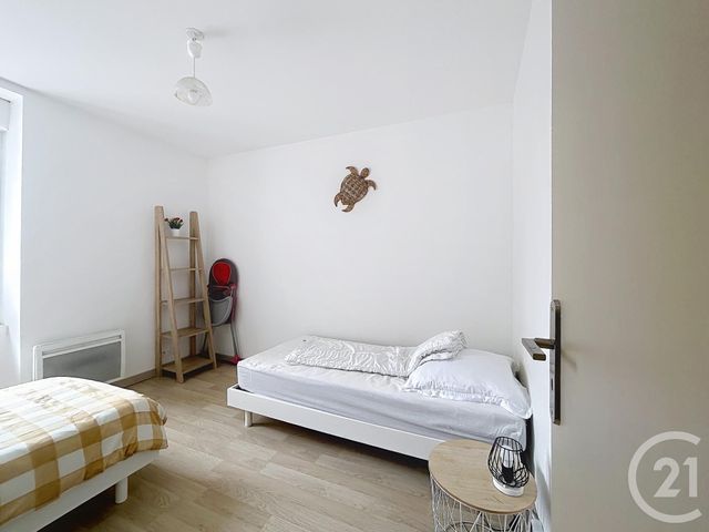 Appartement T4 à louer - 4 pièces - 60.0 m2 - CHATEAUBRIANT - 44 - PAYS-DE-LOIRE - Century 21 Iméo