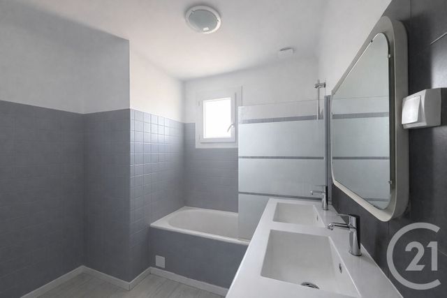 maison à vendre - 4 pièces - 124.0 m2 - CHATEAUBRIANT - 44 - PAYS-DE-LOIRE - Century 21 Iméo