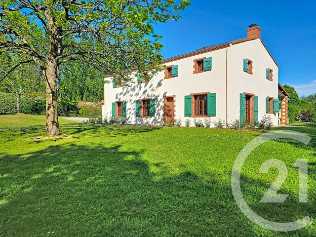 maison à vendre - 10 pièces - 205.0 m2 - MONTREVAULT SUR EVRE - 49 - PAYS-DE-LOIRE - Century 21 Iméo