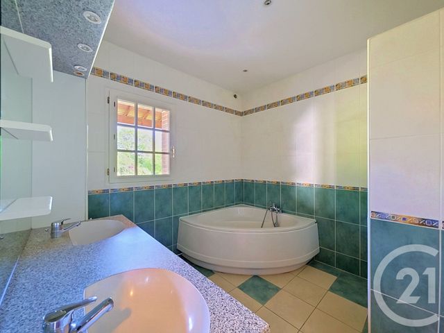 maison à vendre - 10 pièces - 205.0 m2 - MONTREVAULT SUR EVRE - 49 - PAYS-DE-LOIRE - Century 21 Iméo