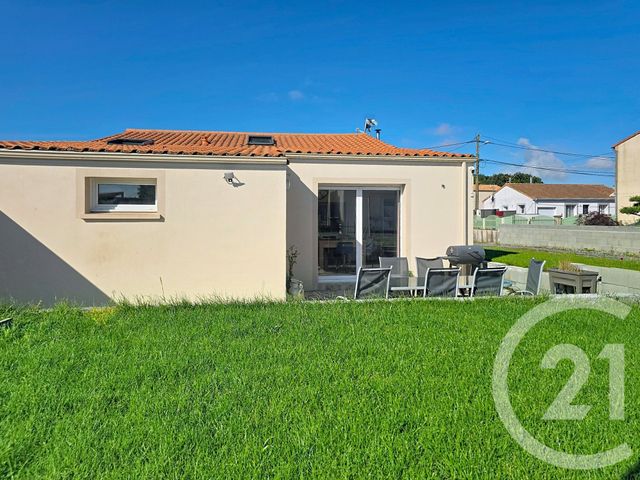 maison à vendre - 6 pièces - 130.0 m2 - MONTREVAULT SUR EVRE - 49 - PAYS-DE-LOIRE - Century 21 Iméo