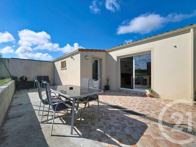 maison à vendre - 6 pièces - 130.0 m2 - MONTREVAULT SUR EVRE - 49 - PAYS-DE-LOIRE - Century 21 Iméo